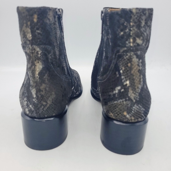 Vionic Kamryn Boa Print Waterproof Leather Booties Pewter Gold Silver Black SZ 6 - Picture 8 of 14